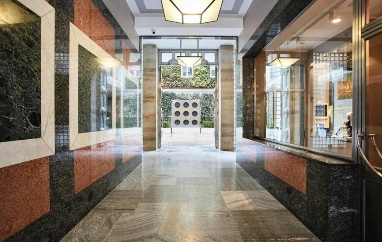 Palazzo Beltrade By Halldis Milan Exterior photo